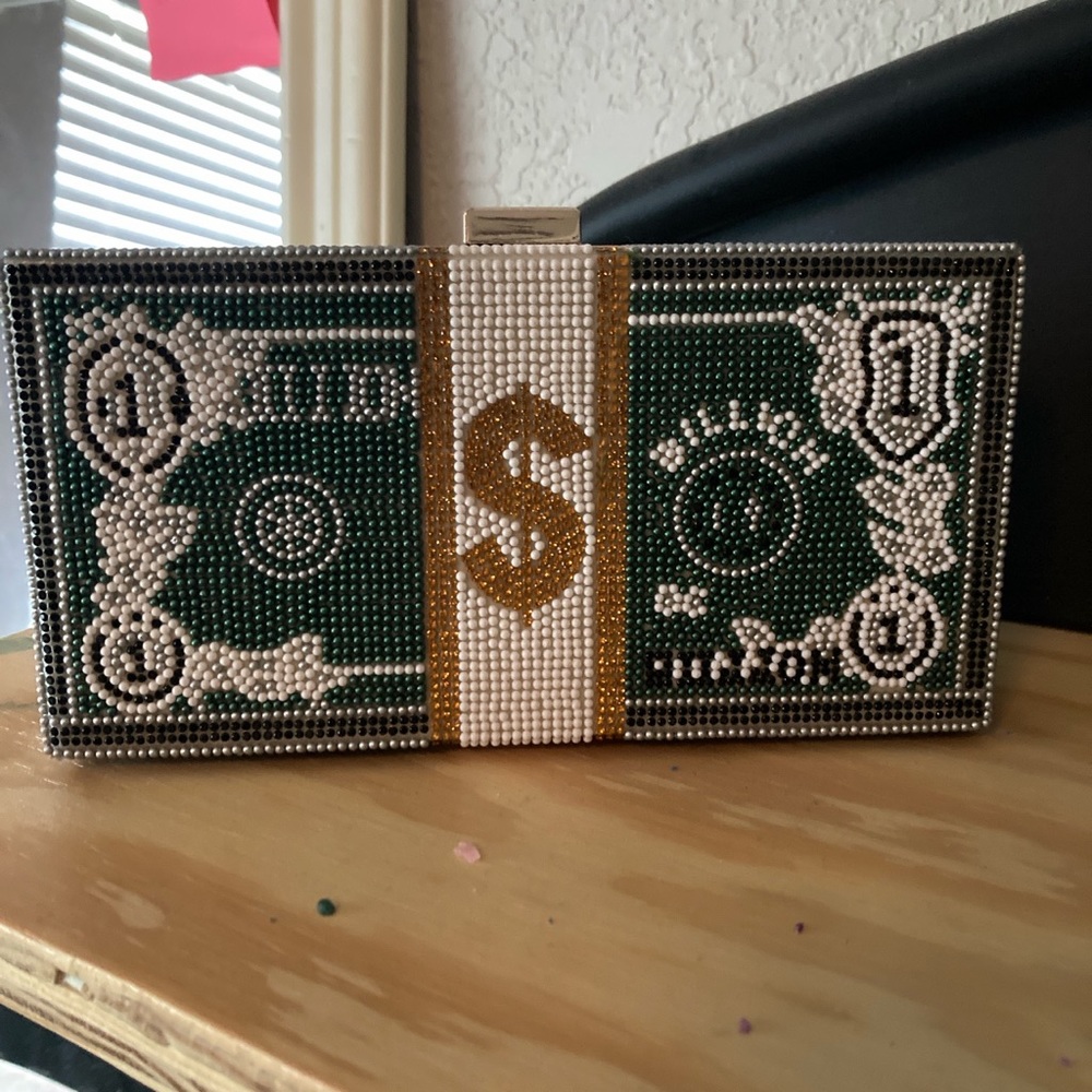 “Money” box bag. Can